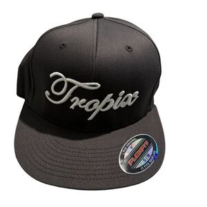 Flexfit Men's White and Grey “Tropix”  Logo Hat Size S/M